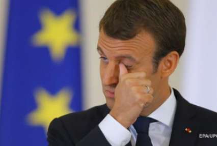 Макрон продолжает терять рейтинг во Франции