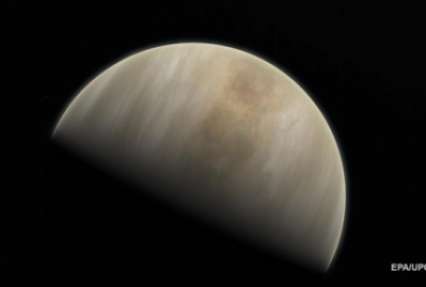 Жизнь на Венере. Новая цель космической гонкиСюжет