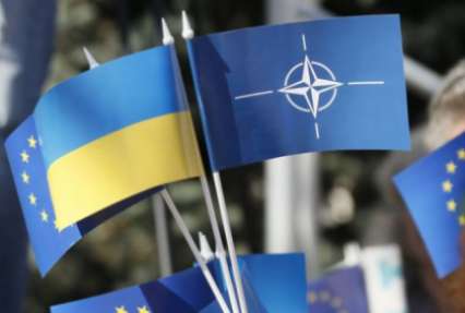 Президент: Украина как можно скорее должна быть в ЕС и НАТО