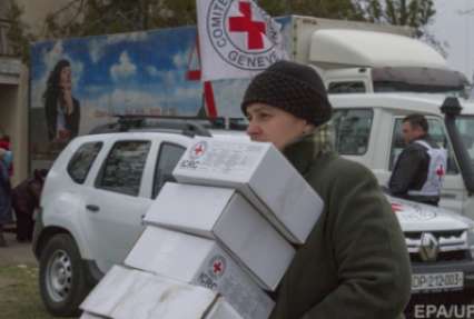 Донбасс получит 17 тонн гумпомощи отправленную Красным Крестом