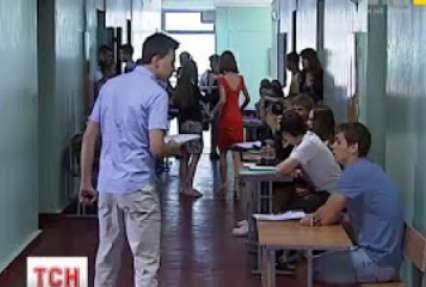 У вишах не прийматимуть від абітурієнтів оригінали документів