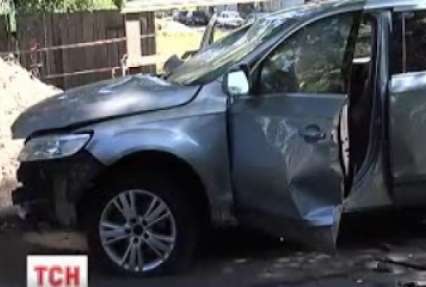У Черкасах сьогодні вдень під час руху вибухнув елітний позашляховик