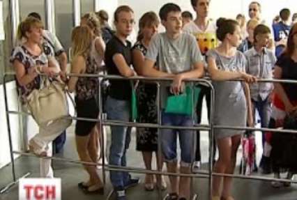 Випускникам Сумського медичного коледжу досі не видали дипломів