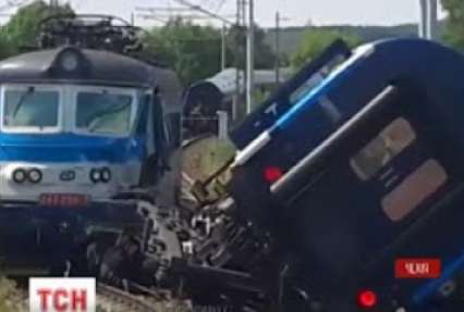 Пасажирські потяги зіткнулися на півдні Чехії