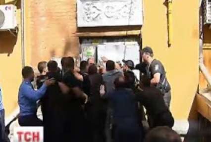У Києві викрили мережу підпільних валютних обмінників