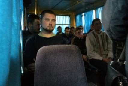 Террористы отпускают украинских военных из плена
