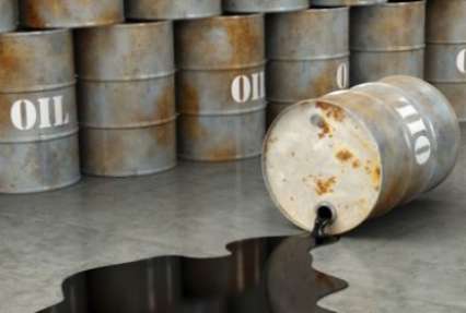 Цена на нефть рухнула ниже $43
