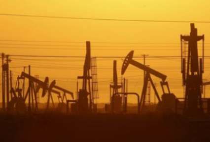 Цены на нефть падают из-за низкого спроса