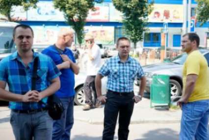 Черниговская милиция причастна к истории с фальшивыми печатями избиркомов 205-го округа - нардепы