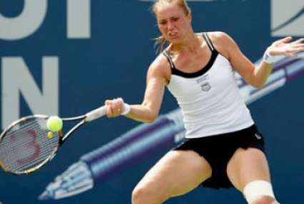 Екатерина Бондаренко вышла в полуфинал парного разряда на турнире в Стэнфорде