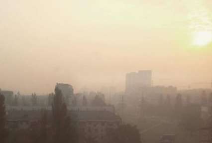 ГСЧС: уровень вредных веществ в Киеве превышает норму в 5-8 раз, но паниковать не стоит