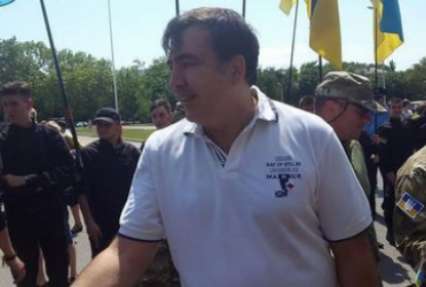 Когда премьер не идет на выборы, происходит делегитимизация власти – Саакашвили