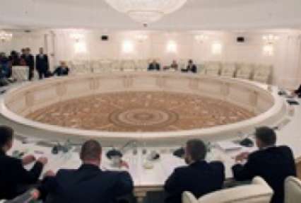 Контактная группа по Донбассу планирует две встречи в августе – СМИ
