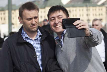 Кремль, недовольный популярностью Навального, запретил чиновникам упоминать его имя, выяснили СМИ
