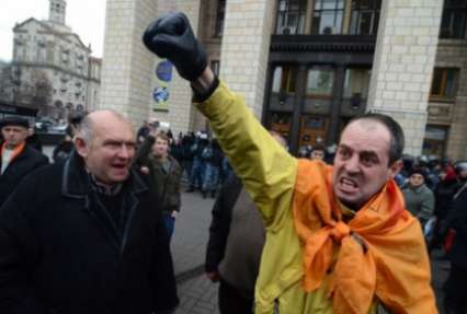 Минобороны предложило во всех вузах преподавать борьбу с «цветными революциями»