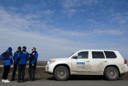 Наблюдатели ОБСЕ в очередной раз попали под обстрел