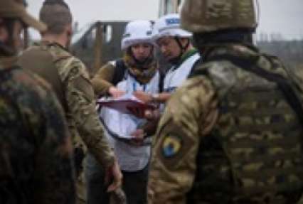 ОБСЕ: Украинские КПП обстреляны запрещенными орудиями