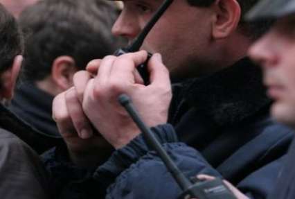 Под Киевом раненный милиционер задержал хулигана, стрелявшего в прохожих