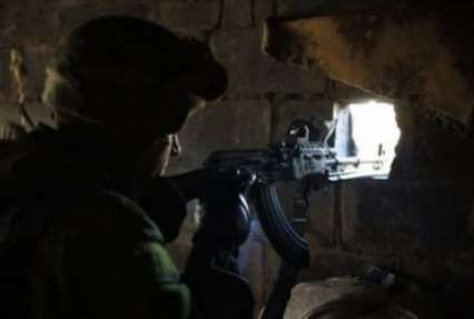 Под Мариуполем идут бои, военных атаковали диверсанты