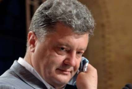 Порошенко более 3 часов откровенно общался с депутатами за закрытой дверью