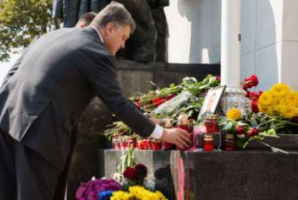 Порошенко назвал ответственных за события 31 августа под Радой