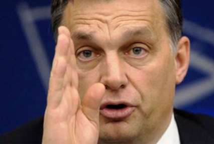 Премьер Венгрии призвал мигрантов не приезжать в ЕС