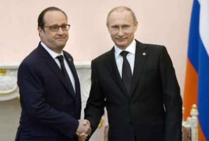 Путин обсудил с Олландом итоги греческого референдума