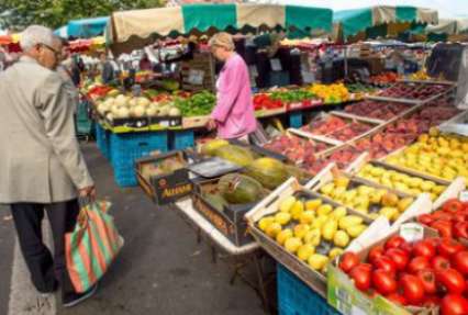 Российские чиновники в Крыму стали сильнее любить украинские фрукты и овощи