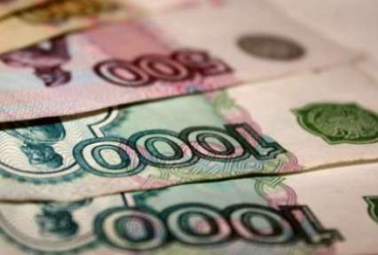Российский рубль продолжает уверенно обваливаться