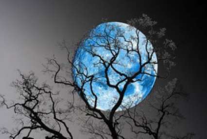 Сегодня над Землей взойдет Голубая Луна