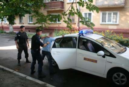 СМИ: На месте избиения социолога в Чернигове задержали зампредседателя Днепропетровской ОГА