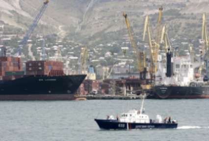 Спасатели обнаружили тела двоих пропавших в порту Новороссийска дайверов