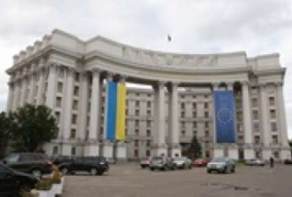 Украина требует от РФ прекратить провокации на Донбассе