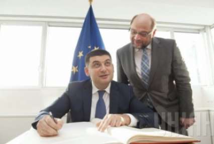 Украинский интерес. Ободряющий Шульц, принципиальность в Вене и парад абсурда в Москве