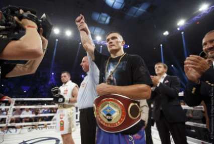 Усик и Хитров вошли в ТОП-15 рейтинга WBC