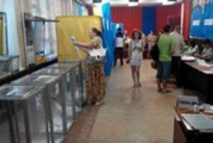 В ЦИК не зафиксировали существенных нарушений во время выборов в Чернигове