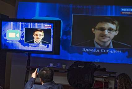 В Кремле назвали нормальной критику со стороны Сноудена