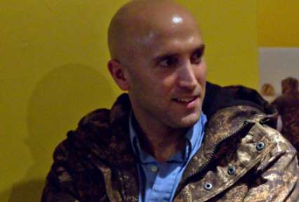 В Москве задержали британского журналиста Грэма Филлипса, освещавшего конфликт на Донбассе