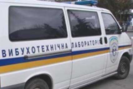 В Одессе на перекрестке нашли взрывчатку с радиоуправлением