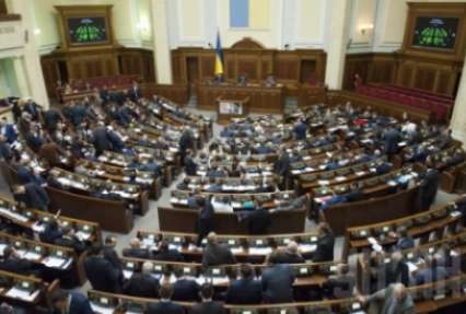 В партии Порошенко хотят отменить заседания парламента до проведения местных выборов