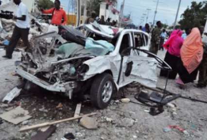 В результате теракта в столице Сомали погибли 15 человек