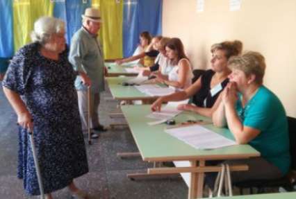 Выборы в Чернигове: в ЦИК считают, что голосование прошло без нарушений