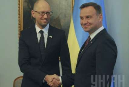 Яценюк: Украина приветствует намерение Польши содействовать урегулированию российско-украинского конфликта