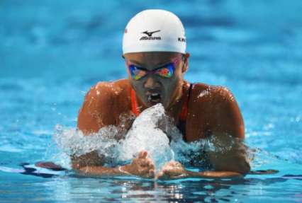 Японка Ватанабе – чемпионка мира в плавании на 200 м брассом