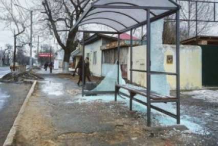 В Одессе вандалы разбили новые остановки: на ремонт уйдет солидная сумма